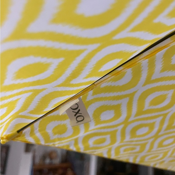 💛XOXO Umbrella💛 - Picture 7 of 13